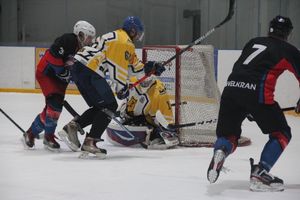 Матч в рамках Регионального Чемпионата НХЛ прошел в «Айсберге» (ФОТО)