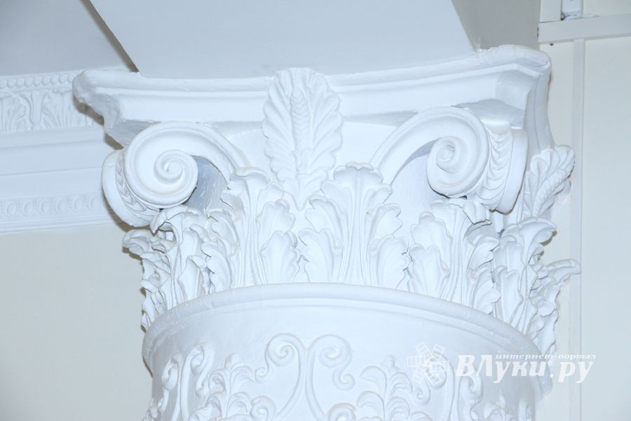 Обновлённый интерьер Великолукского драмтеатра - всё что удалось увидеть (ФОТО)