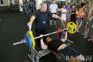 Народный жим в «С-Фитнес»
