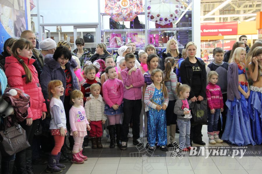 Ночь распродаж в ТЦ «Апельсин»