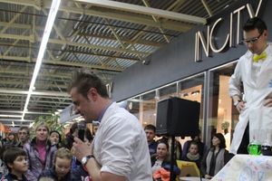 В ТЦ «Апельсин» прошла весенняя ночь распродаж