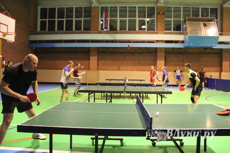 В Великих Луках прошёл чемпионат по настольному теннису