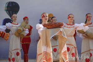 В Великих Луках открылась Международная юбилейная встреча воздухоплавателей (фото)