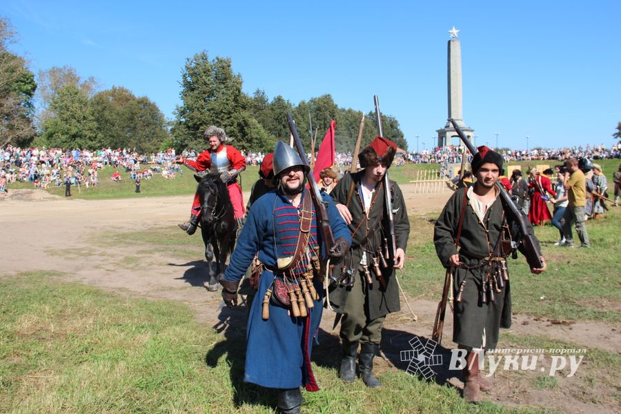 Великолукская Крепость соединила прошлое и настоящее (ФОТО)