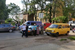 Цыганские разборки на Зверева в Великих Луках (ФОТО)
