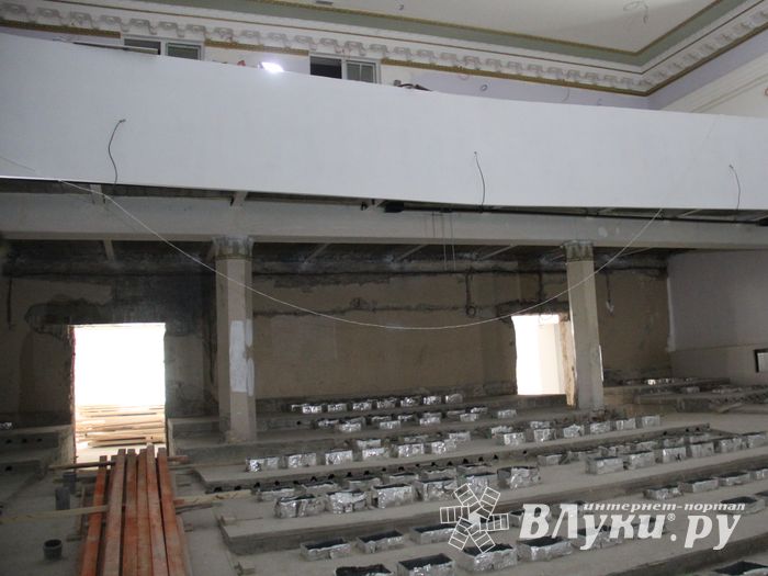 Андрей Турчак в Драмтеатре Великих Лук: Не превращать малый зал в банкетный! (ФОТО)