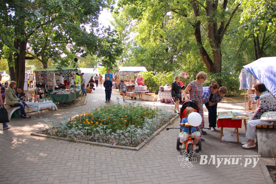 Великие Луки празднуют День города (ФОТО)