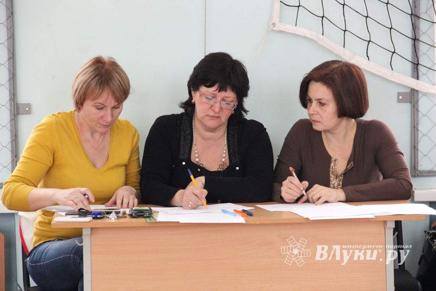 Конкурс «А ну-ка, парни!» прошёл в великолукской гимназии (фото)