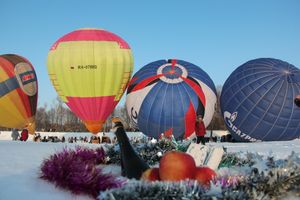 Великолукские пилоты присоединились к Рождественской фиесте «Яблоки на снегу» (ФОТО)