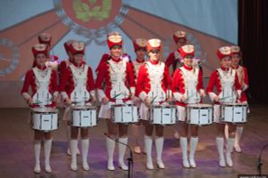 Память десантников 6-ой роты почтили воспитанницы пансиона Министерства обороны (фото)