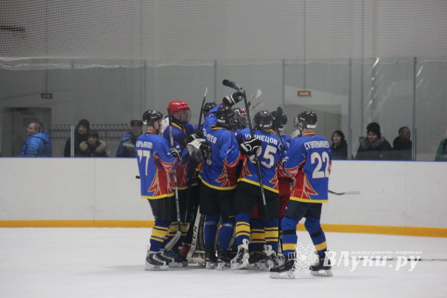 ХК «ЛукиСпорт» обыграл псковскую «Гвардию» по буллитам (ФОТО)