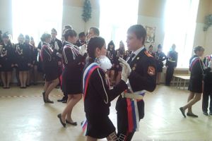 «Последний звонок» в школах Великих Лук