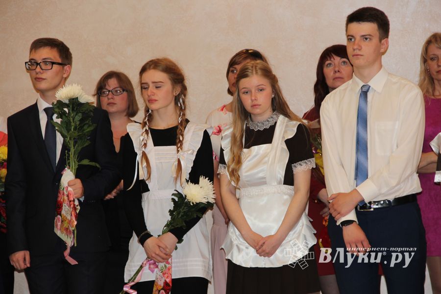 В школе №13 прошел «Последний звонок» (ФОТО)