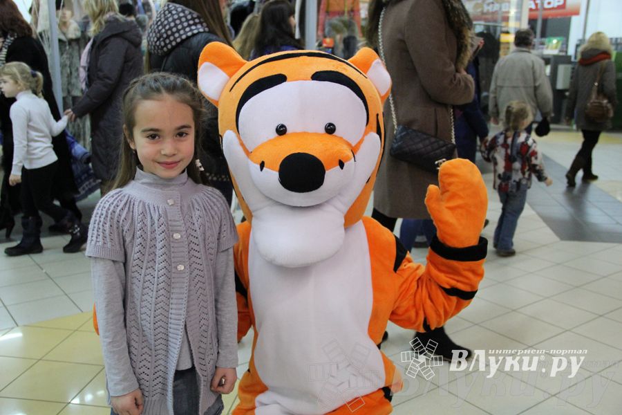 Ночь распродаж в ТЦ «Апельсин»