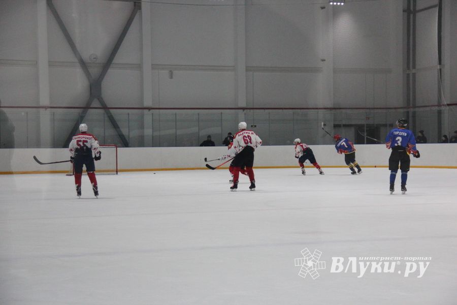 ХК «ЛукиСпорт» обыграл псковскую «Звезду» (ФОТО)