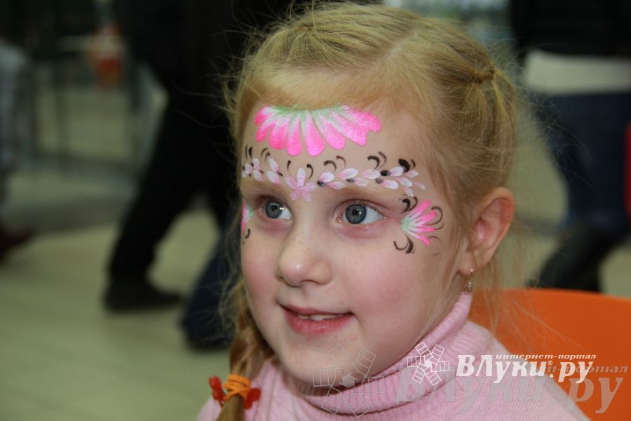 Ночь распродаж в ТЦ «Апельсин»