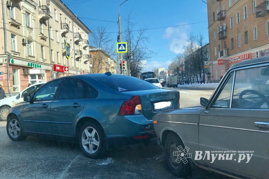 ДТП в центре Великих Лук (ФОТО)