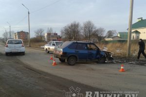 ДТП: машина — столб