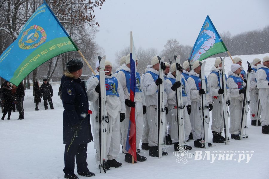 Десантники, участники сверхдальнего лыжного похода, прибыли в Великие Луки (ФОТО)