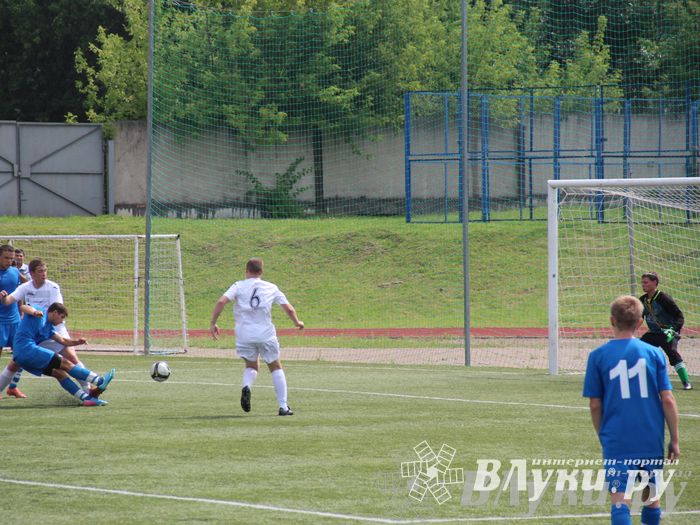 Футбольный матч в рамках Чемпионата Псковской области