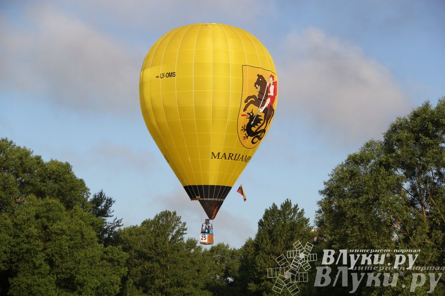 Пилоты совершили третий спортивный полет