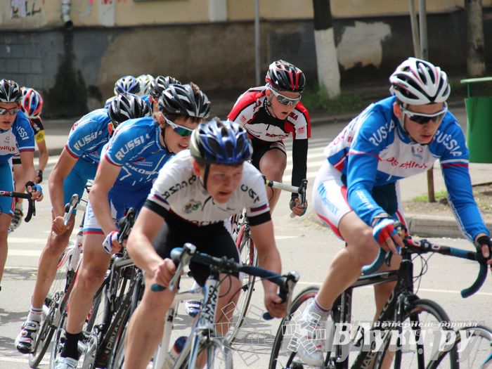 Гонка-критериум по велосипедному спорту