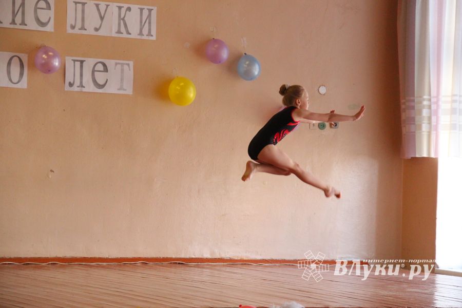 «Мой город Великие Луки — город фонтанов и шаров» (фото)