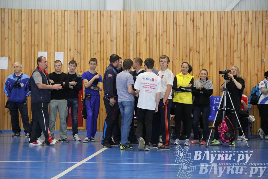 Великолучанка Александра Савенкова стала обладательницей золота на всероссийских соревнованиях по стрельбе из лука (фото)