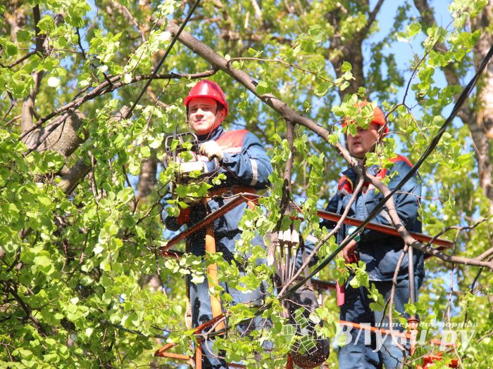 Авария устранена, движение по проспекту Гагарина возобновлено (ФОТО)