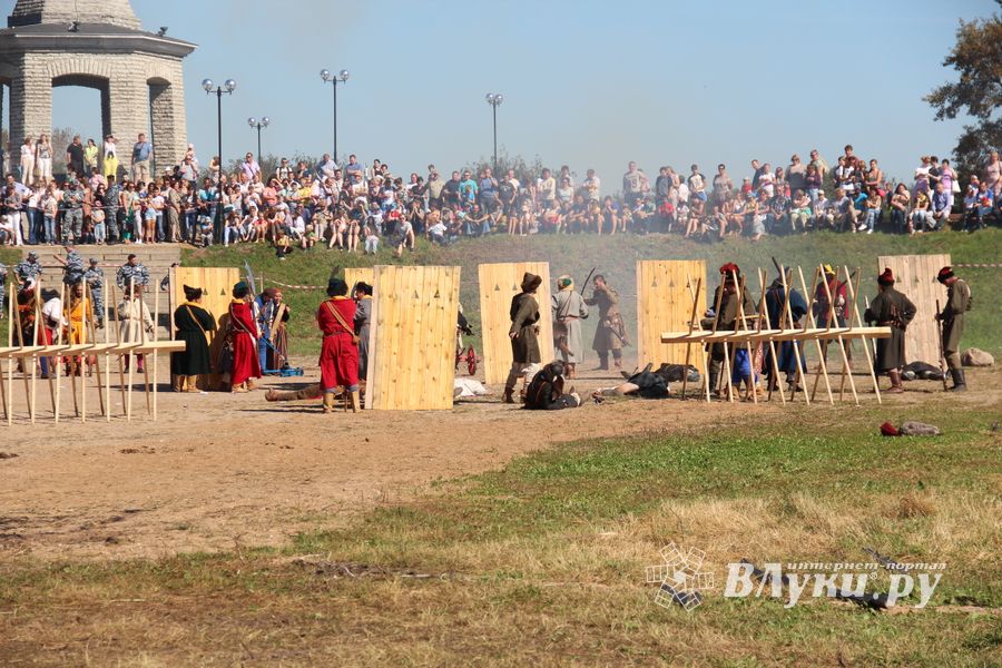 Великолукская Крепость соединила прошлое и настоящее (ФОТО)