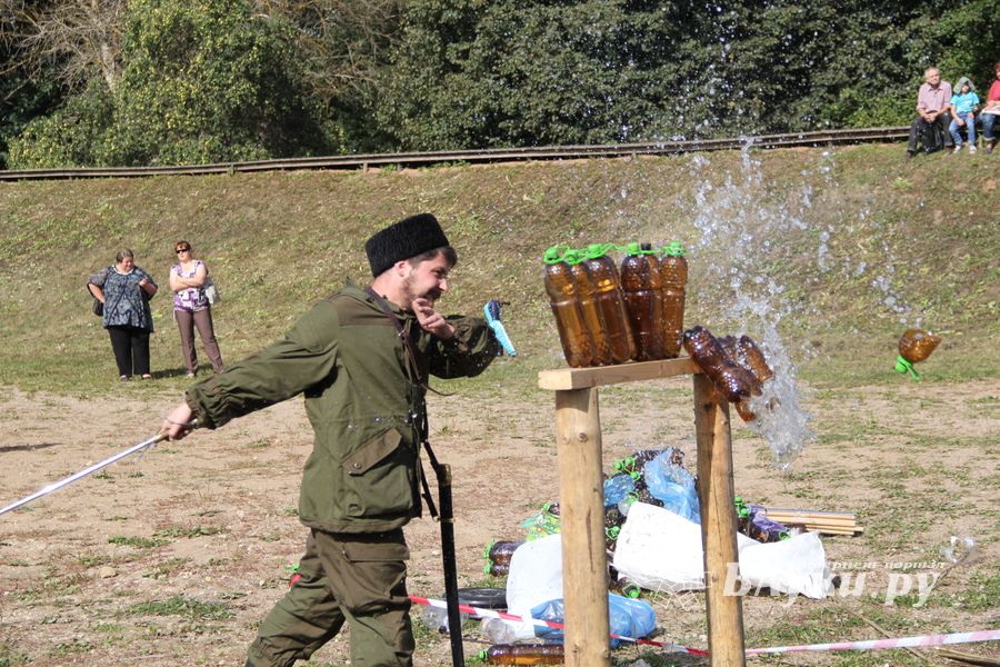 В Великолукской крепости прошёл Чемпионат Псковской области по рубке шашкой (ФОТО)