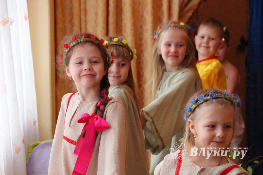 В Великих Луках наградили победителей фестиваля «Великолукская веснянка» (фото)