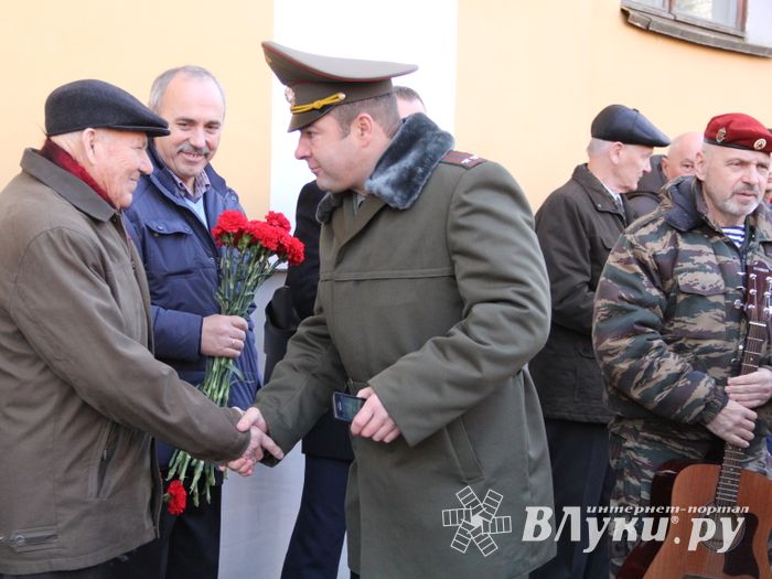 В школе №9 состоялось открытие мемориальной доски (фоторепортаж)