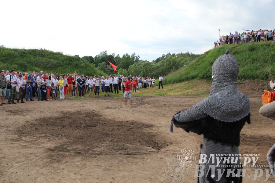 Открытие 19-й Международной встречи воздухоплавателей в Великих Луках