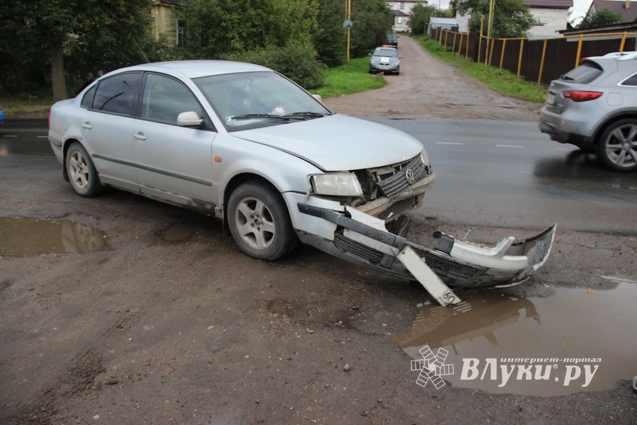 ДТП на улице Революционной (ФОТО)