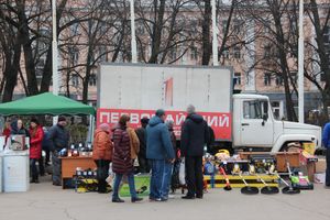 В Великих Луках проходит Весенняя ярмарка