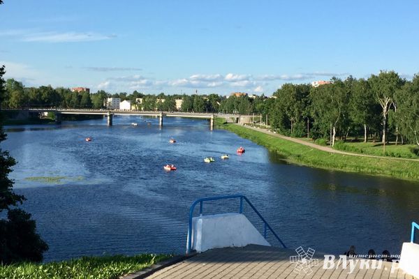 Глава Великих Лук рассказал об очистке реки Ловать