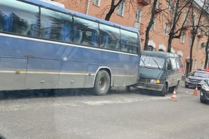Ещё одно ДТП с «ГАЗелью» произошло в Великих Луках