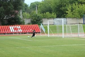 "Экспресс" (Великие Луки) - "Купол-ВДВ" (Псков)