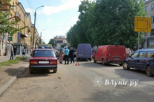 Цыганские разборки на Зверева в Великих Луках (ФОТО)
