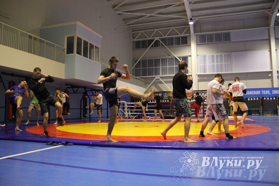 В Великих Луках открылся первый в Псковской области центр ММА