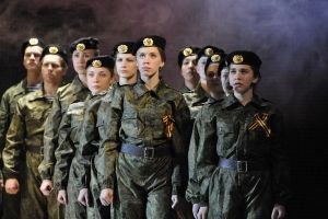 Великолукский музыкальный театр «Трубадур»  принял участие во Всероссийском фестивале народного творчества «Салют Победы» (фото)