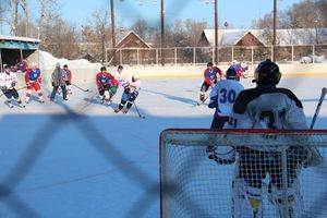 Великолукский хоккей: много забитых шайб, немного потасовок и разбитых лиц (фото)