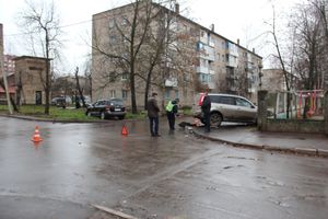 В Великих Луках столкнулись два внедорожника