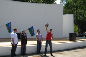 В Великих Луках отметили День ВДВ (фото)