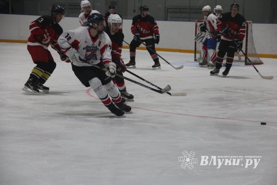 Уверенная победа «Экспресса» на ледовой арене (ФОТО)