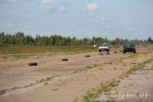 Под Великими Луками прошел второй этап Чемпионата по Drag Racing (фото)
