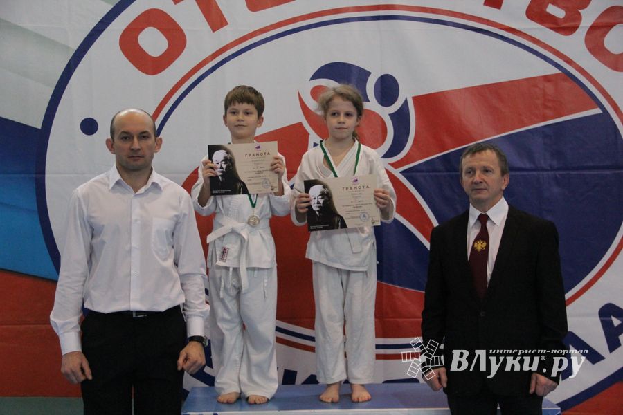 В Великих Луках прошли соревнования по дзюдо (ФОТО)