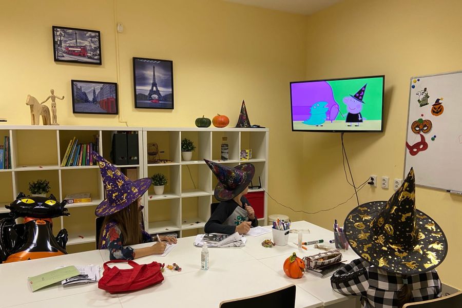 Языковой центр «ICE PEAK» приглашает великолучан