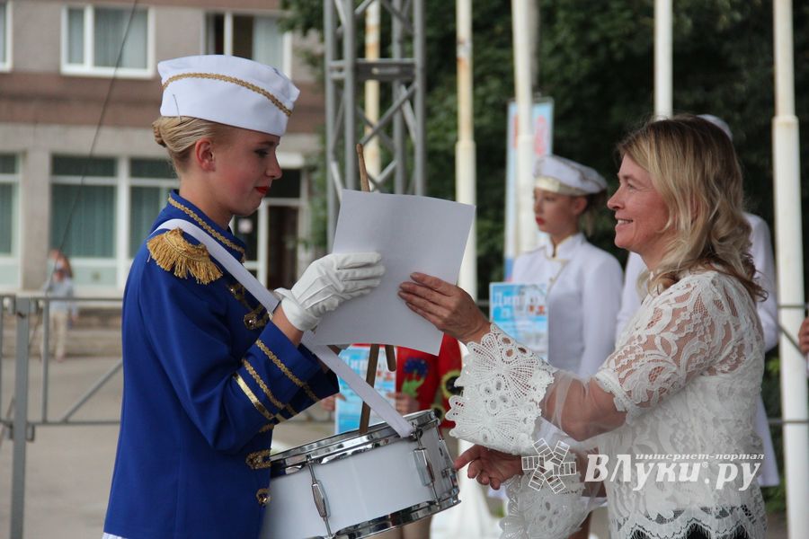 Лучшие мажоретки и барабанщицы награждены (ФОТО)